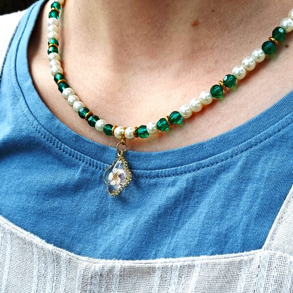 Customised choker in colour of choice